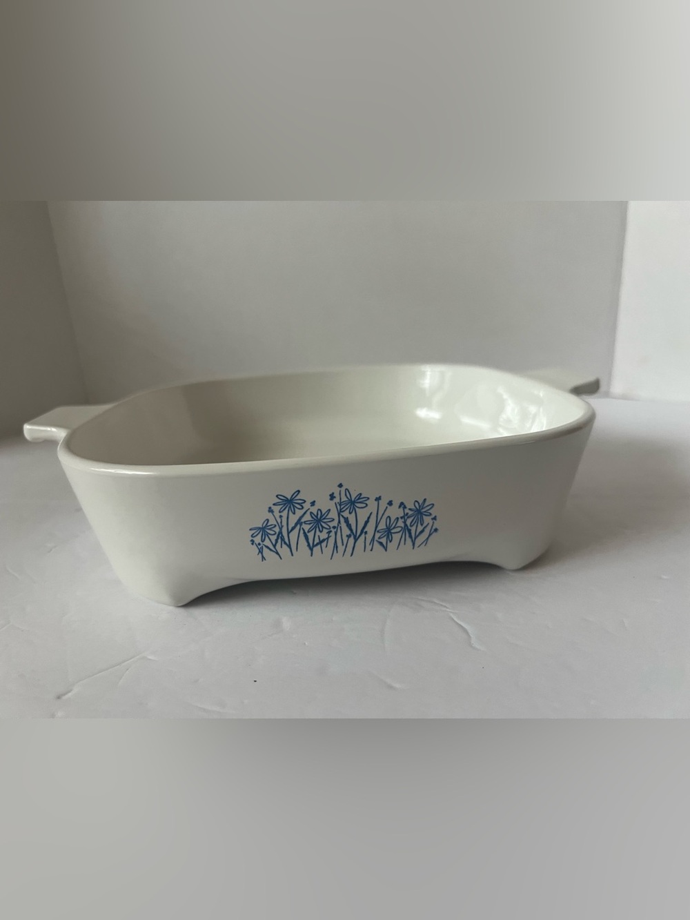 Vintage CorningWare Sears Microwave Browning Dish w/ Feet Blue Daisy 8467310